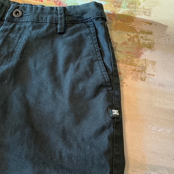 DC - Black Shorts - Picture 5 of 8